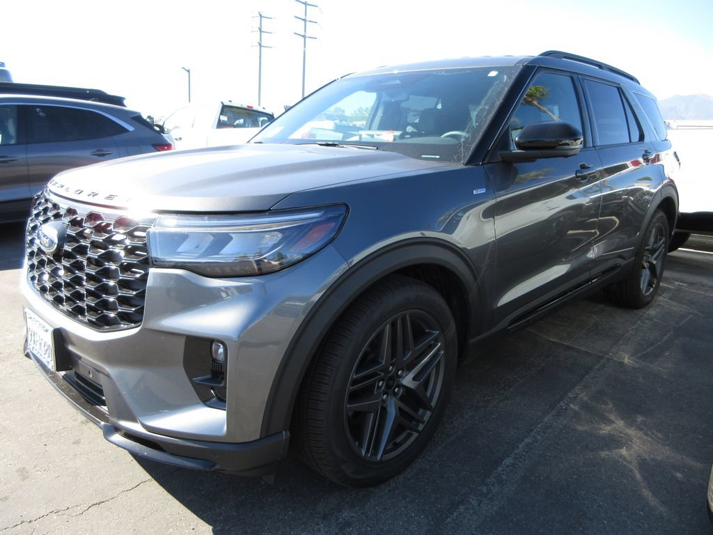 Used 2026 Ford Explorer ST-Line w/ ST-Line Street Pack RWD image 1