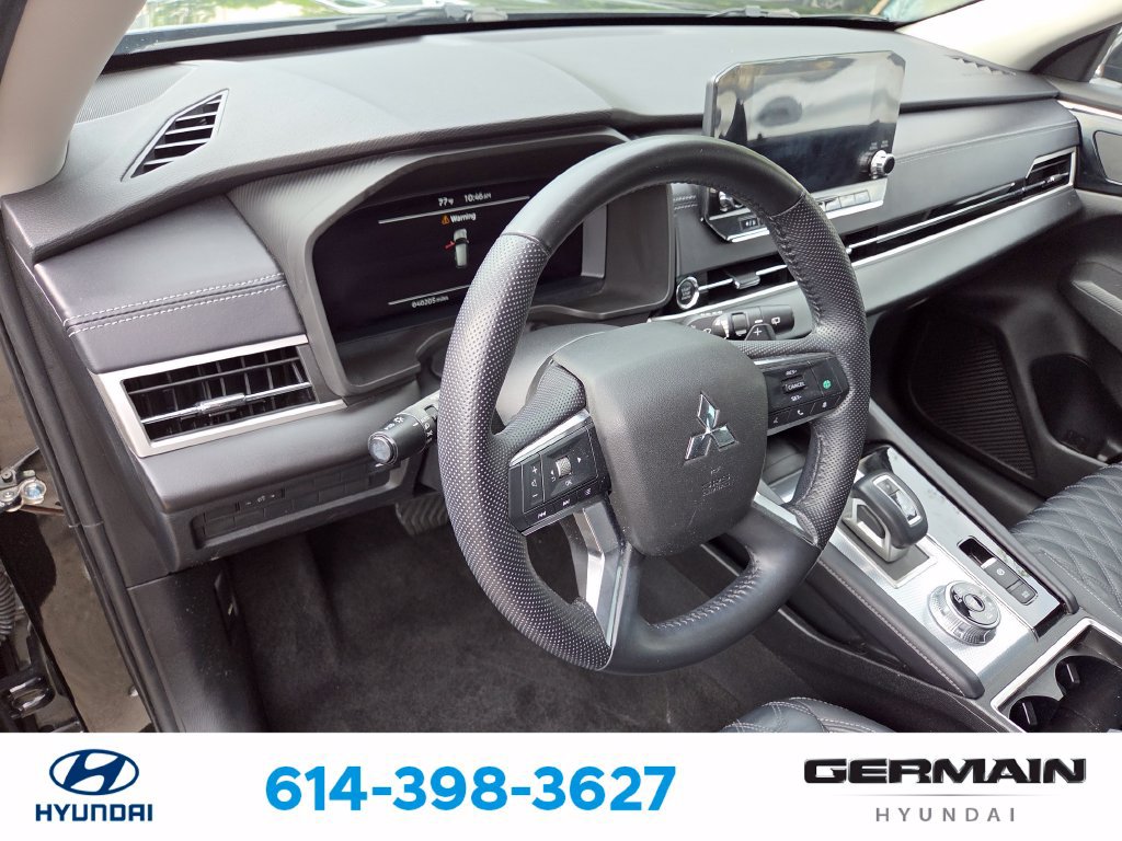 Used 2023 Mitsubishi Outlander SEL AWD/4WD image 18