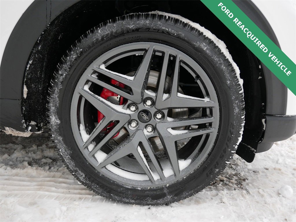 Used 2025 Ford Explorer ST image 7