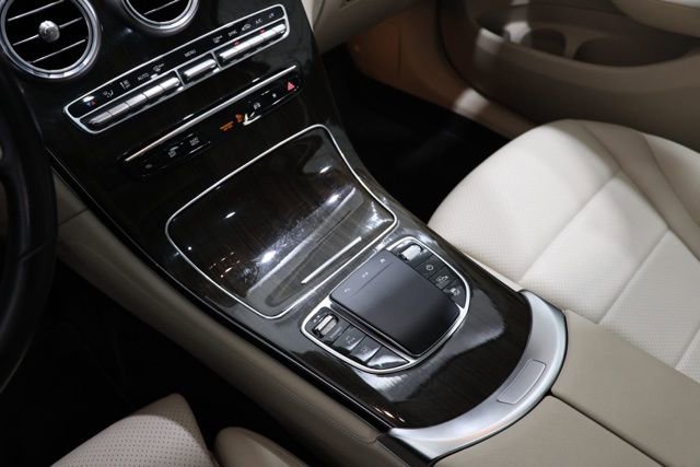 Used 2020 Mercedes-Benz GLC 300 4MATIC image 29