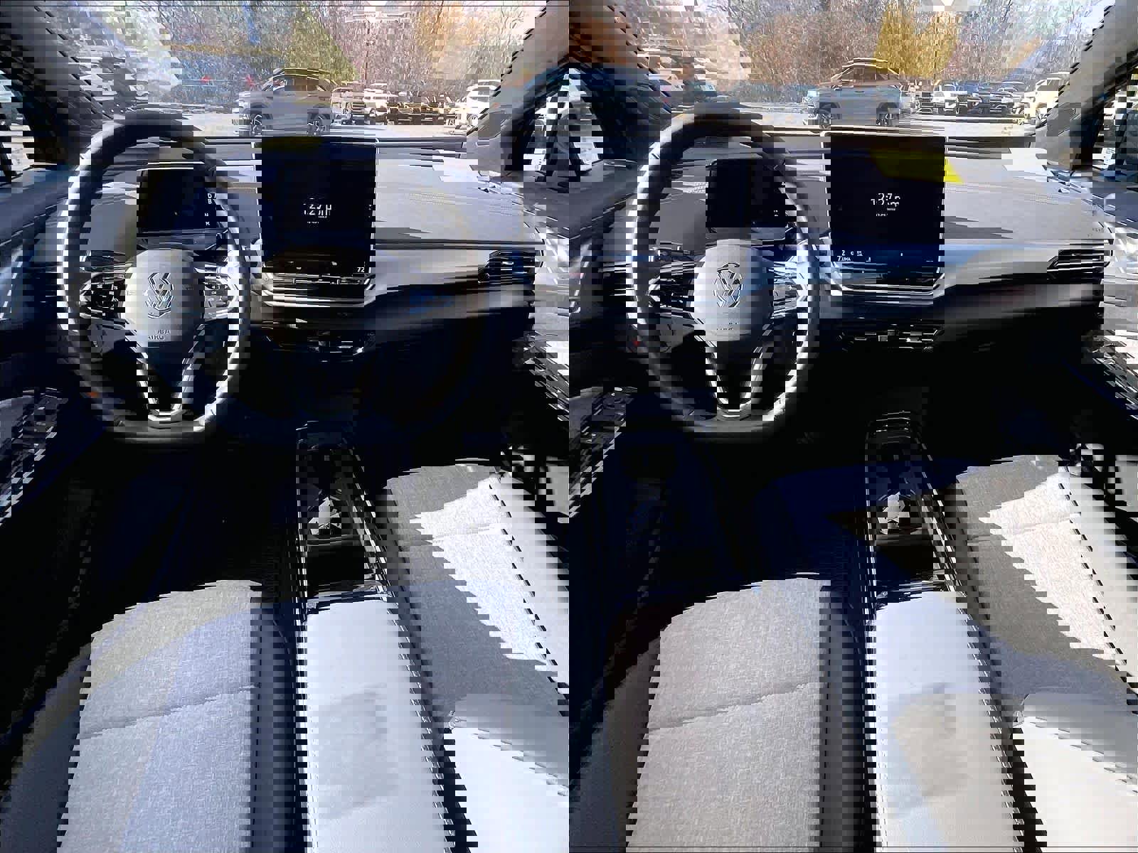 New 2025 Volkswagen ID.4 Pro image 12