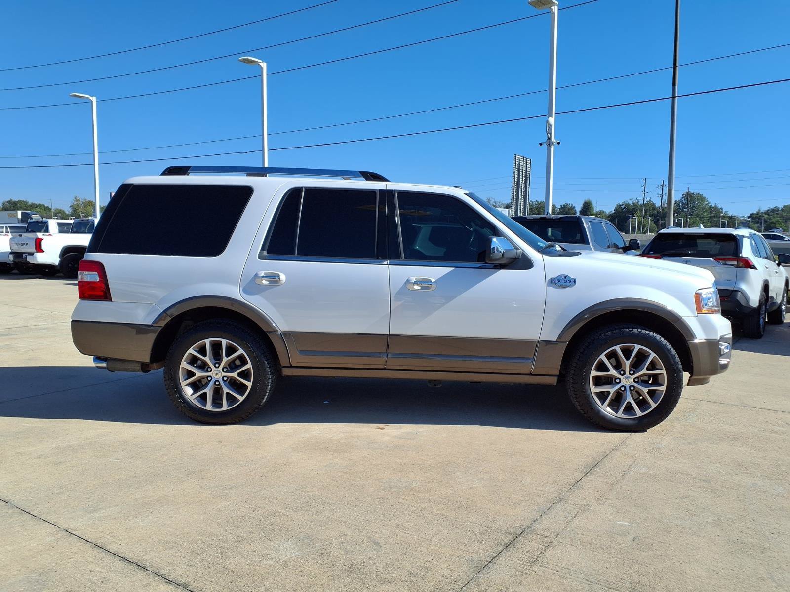 Used 2016 Ford Expedition King Ranch AWD/4WD image 5