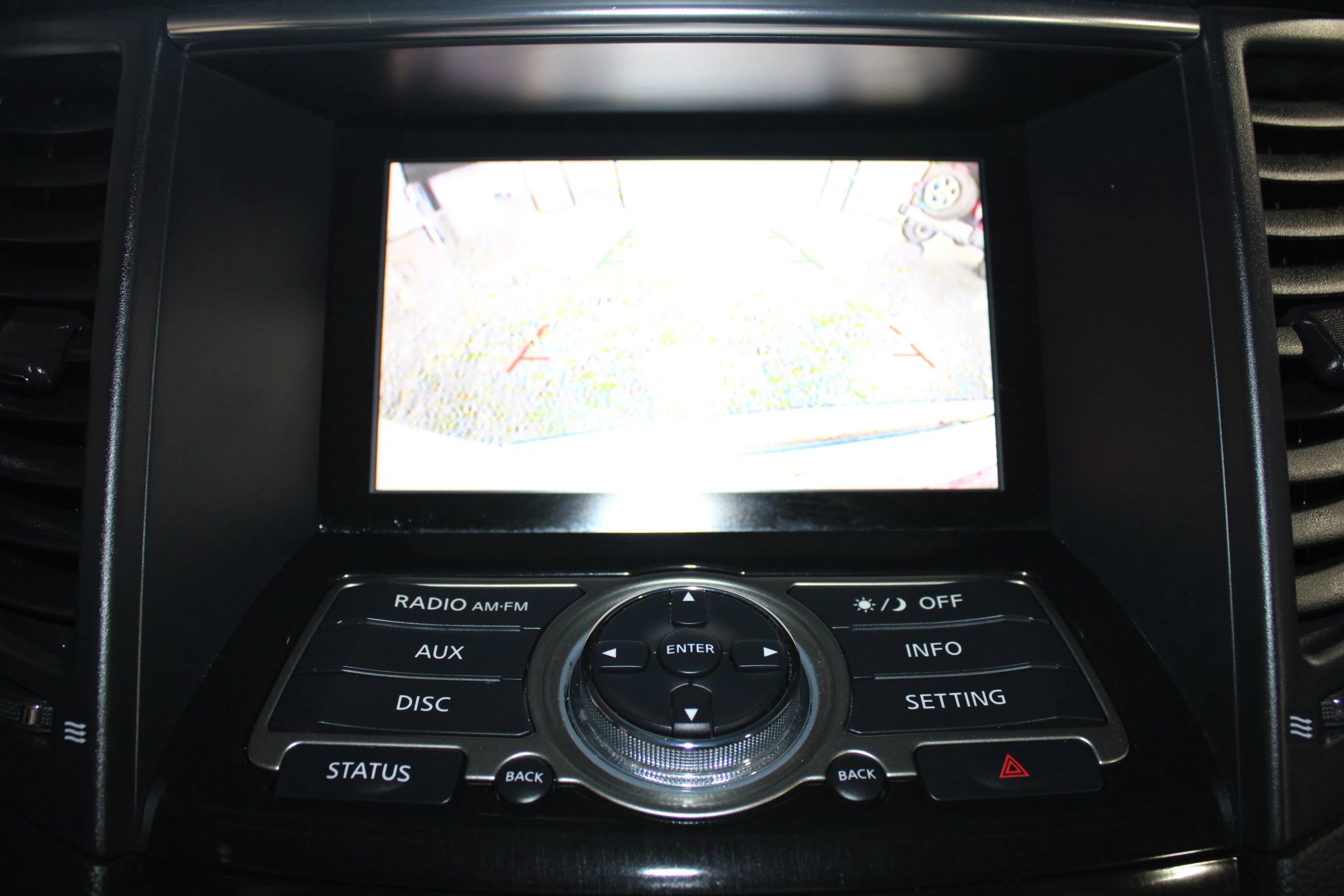 Used 2014 INFINITI QX70 3.7 image 16