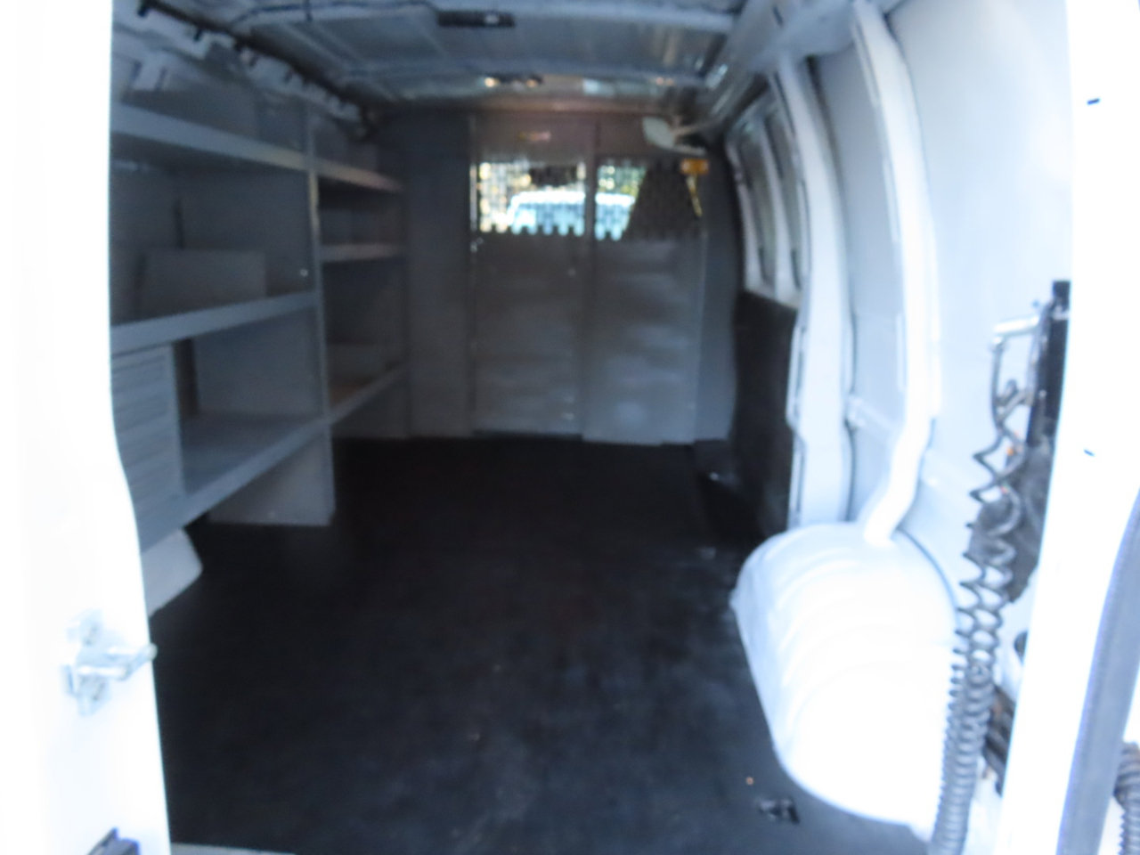 Used 2019 Chevrolet Express 3500 w/ Driver Convenience Package image 10