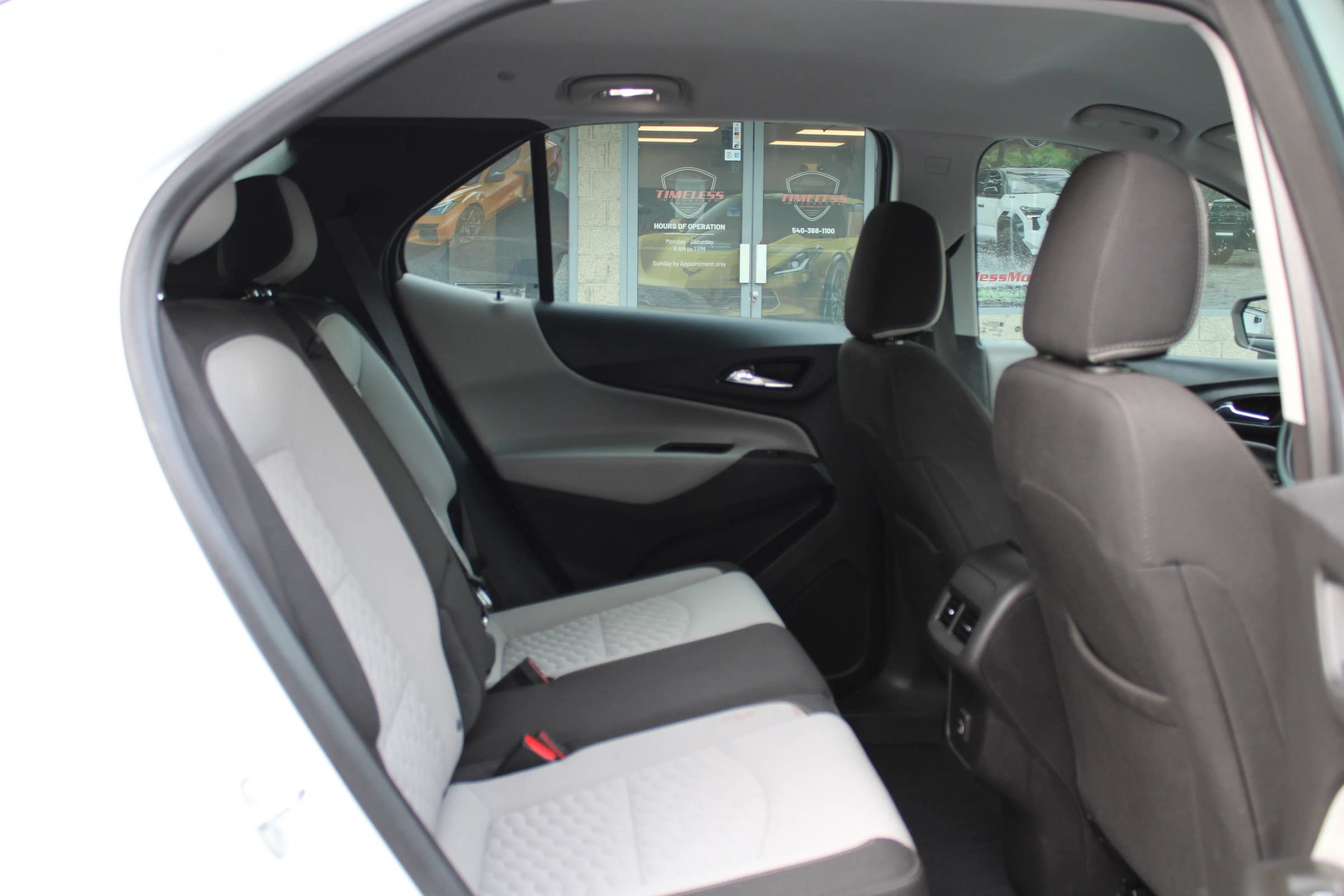Used 2021 Chevrolet Equinox LS FWD image 20