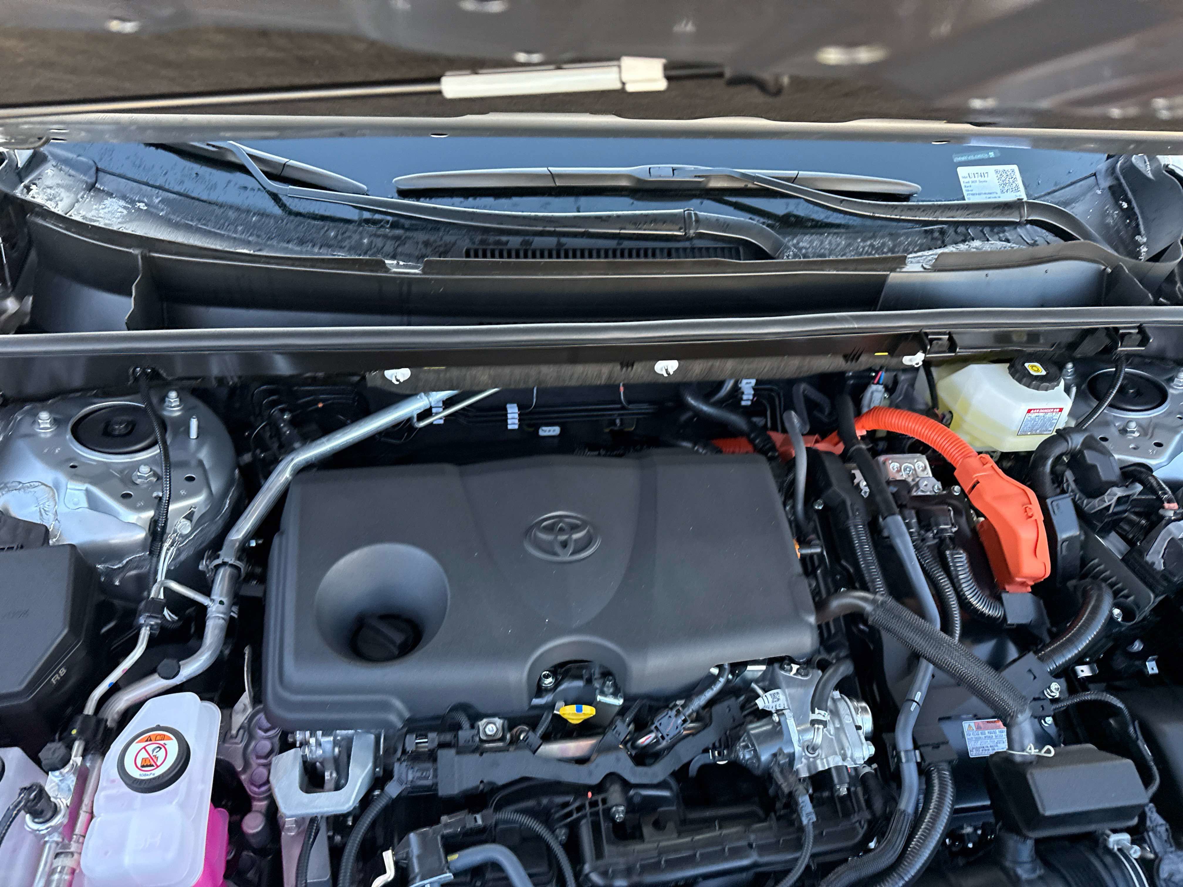 Used 2025 Toyota RAV4 XLE image 9