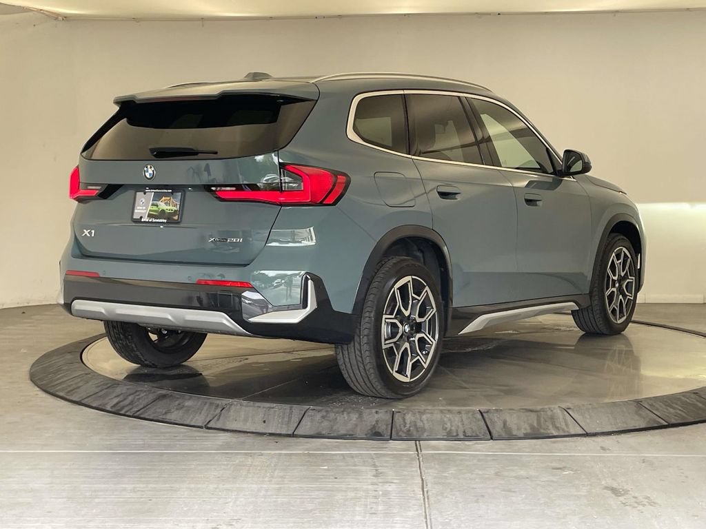 New 2027 BMW X1 xDrive28i AWD/4WD image 5
