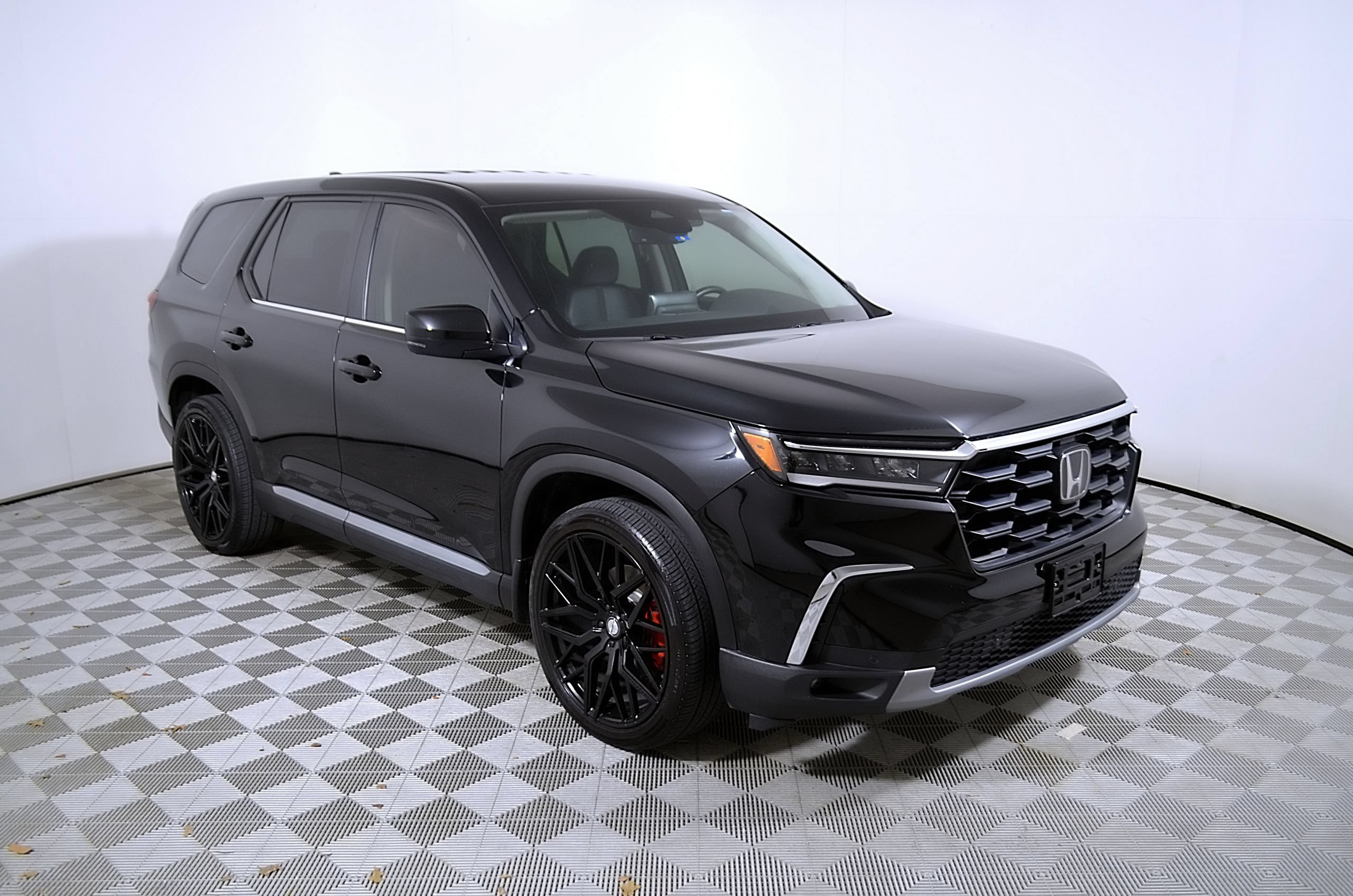 Used 2025 Honda Pilot EX-L image 7