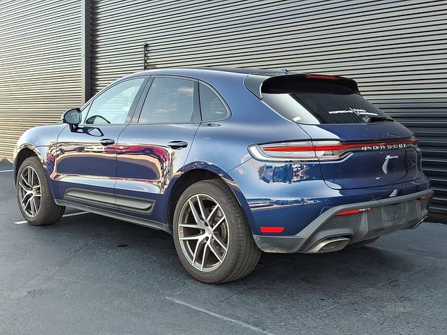 Certified 2026 Porsche Macan AWD/4WD image 3