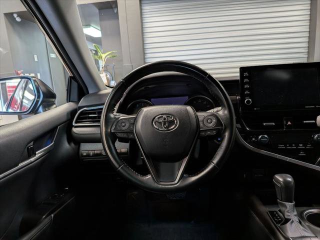 Used 2023 Toyota Camry XSE image 17