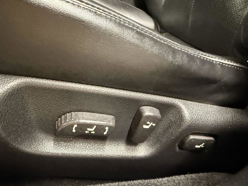 Used 2007 INFINITI M45 Sport w/ Technology Pkg RWD image 14