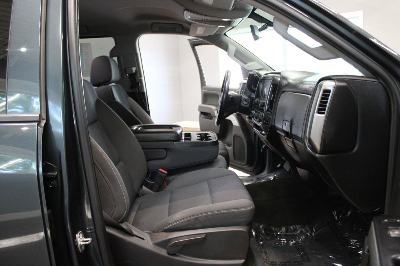 Used 2018 Chevrolet Silverado 2500 LT w/ LT Convenience Package AWD/4WD image 14