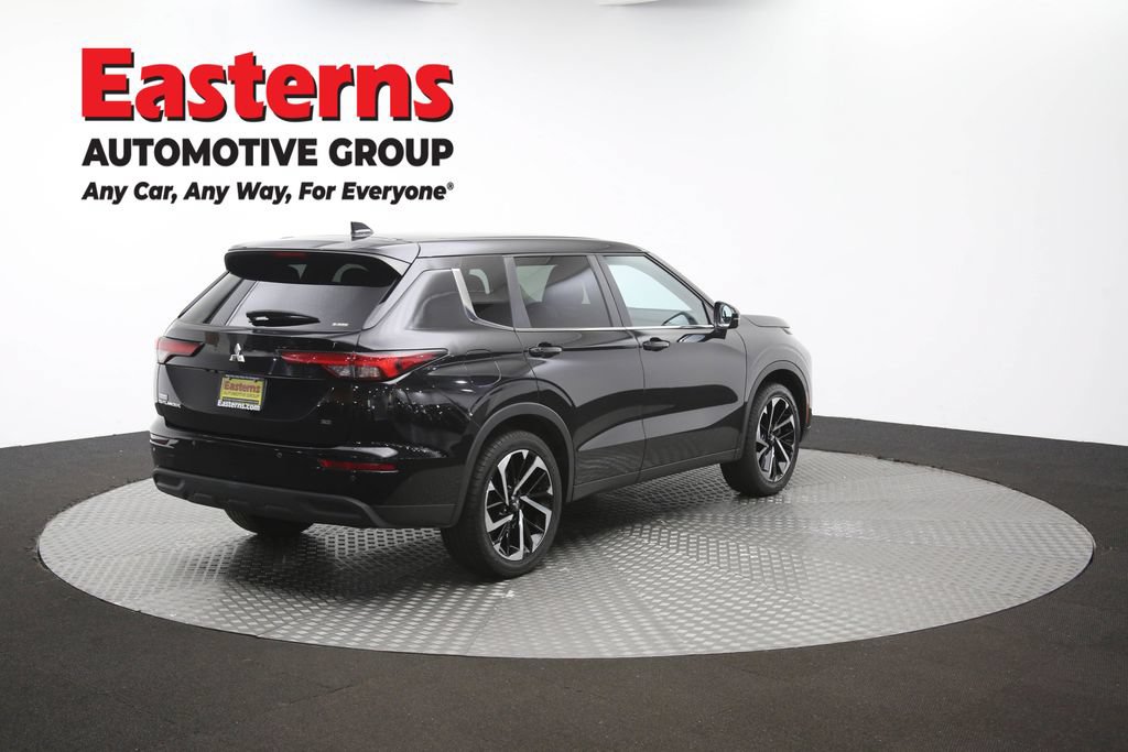 Used 2024 Mitsubishi Outlander SE AWD/4WD image 40