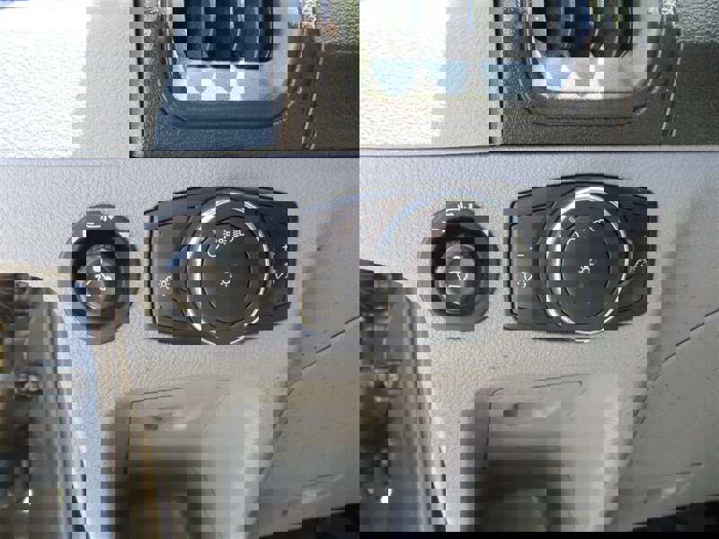 Used 2019 Ford Transit 250 Cargo Van image 18