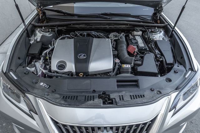 Used 2024 Lexus ES 350 Luxury image 15