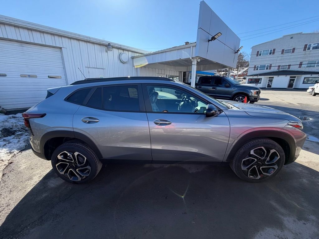 New 2026 Chevrolet Trax RS image 6