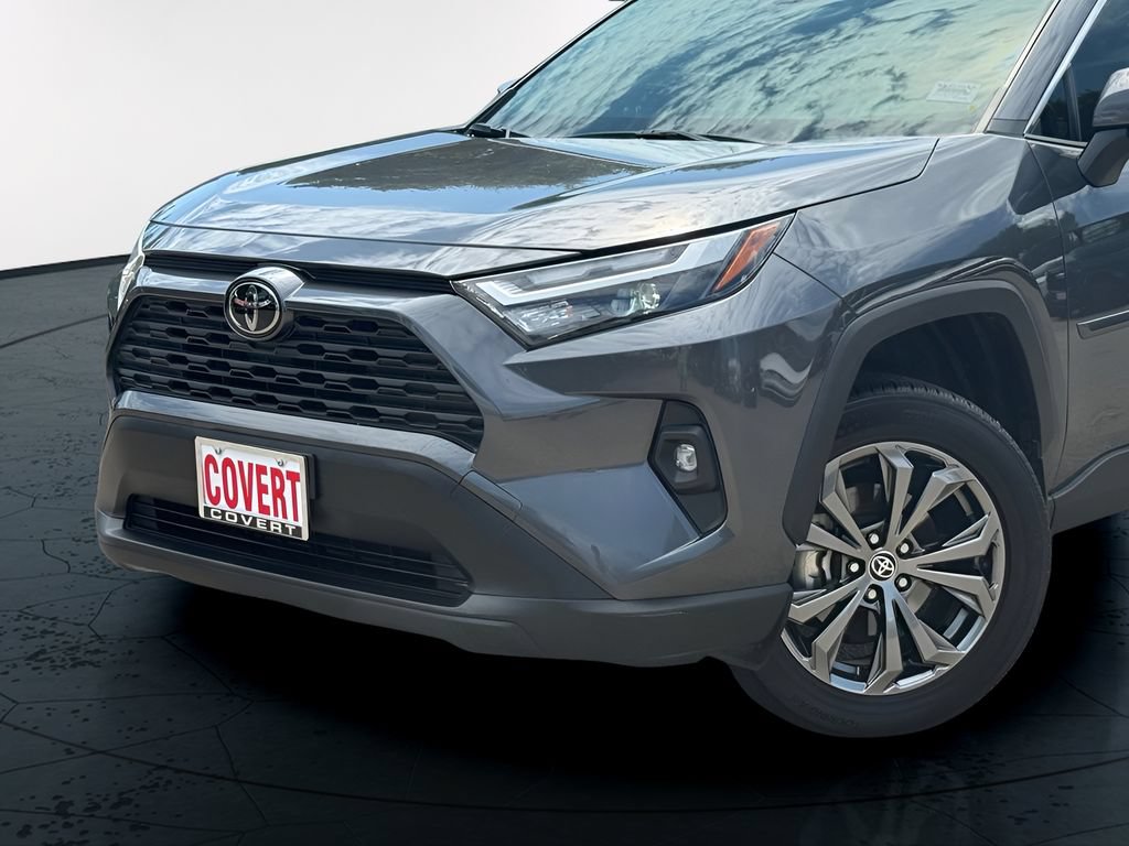 Used 2025 Toyota RAV4 XLE Premium AWD/4WD image 2
