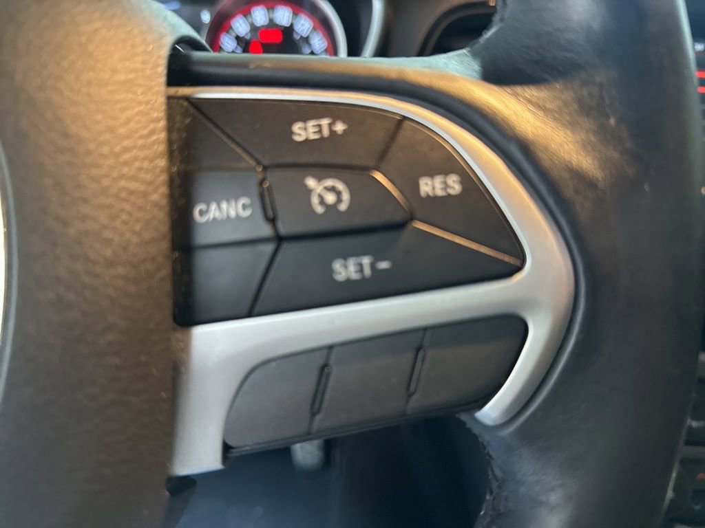 Used 2016 Dodge Challenger R/T Scat Pack w/ Leather Interior Group image 21