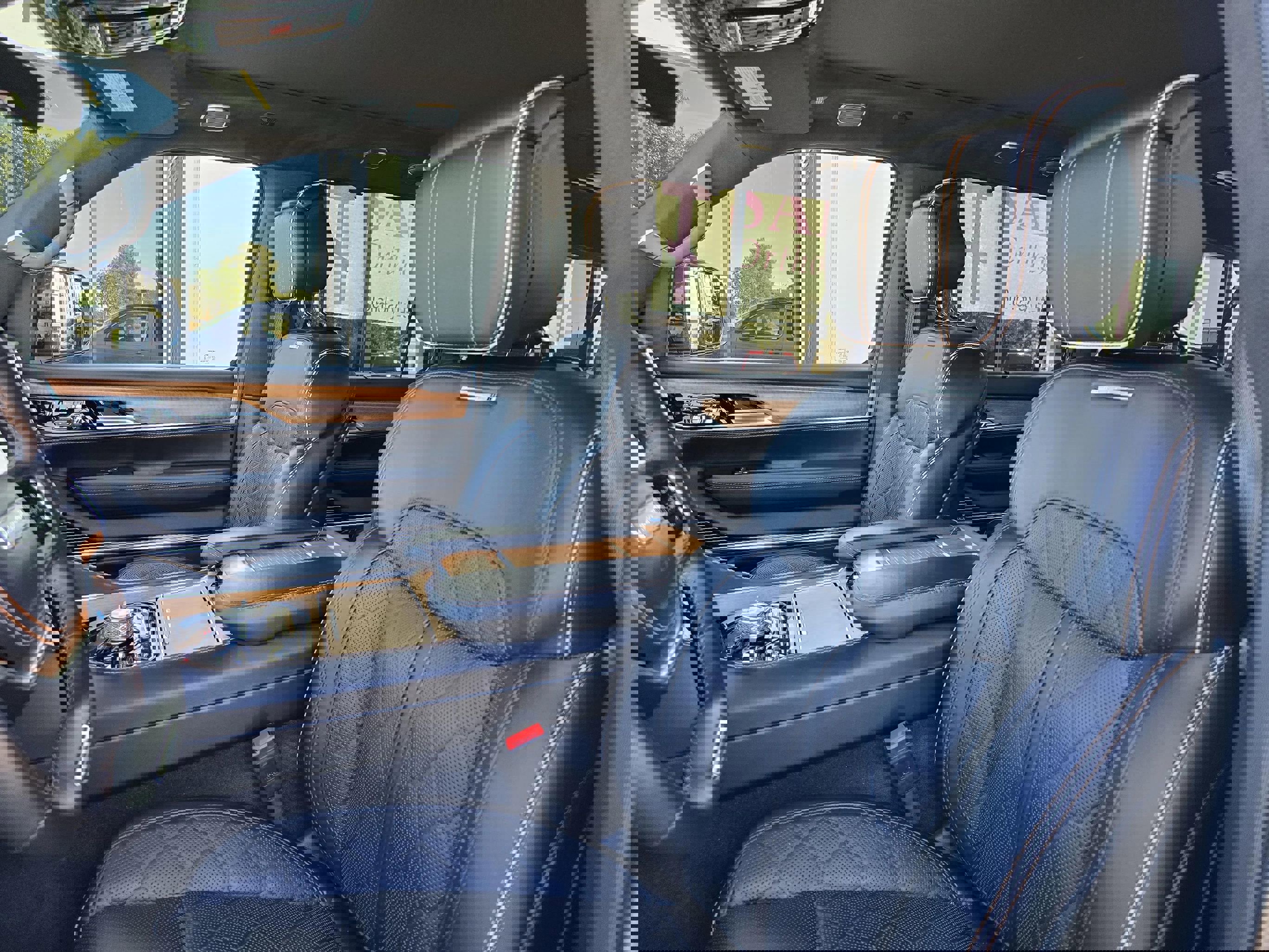 Used 2024 Jeep Grand Wagoneer L Series III image 77