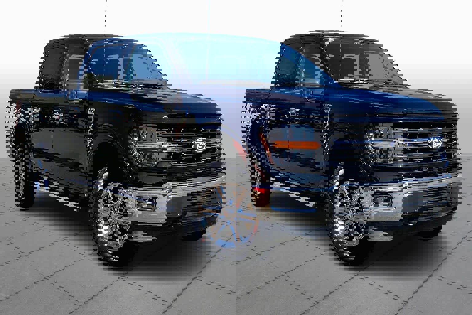 Certified 2025 Ford F150 XLT w/ Equipment Group 301A Standard image 2