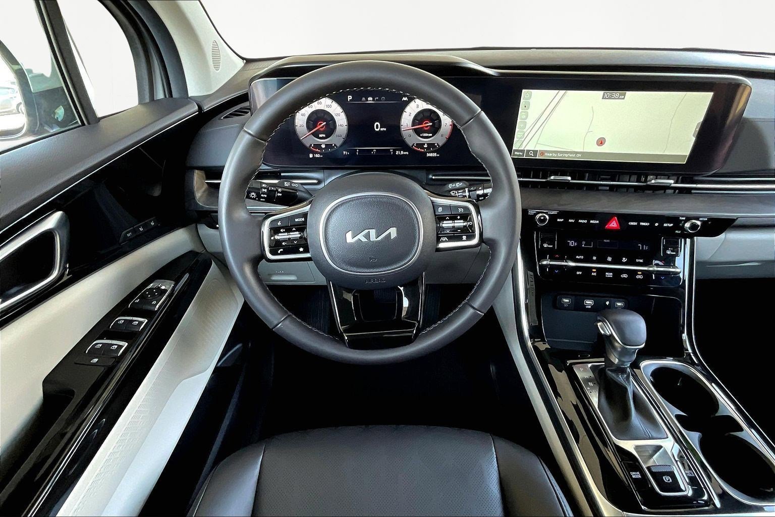 Used 2024 Kia Carnival SX image 8