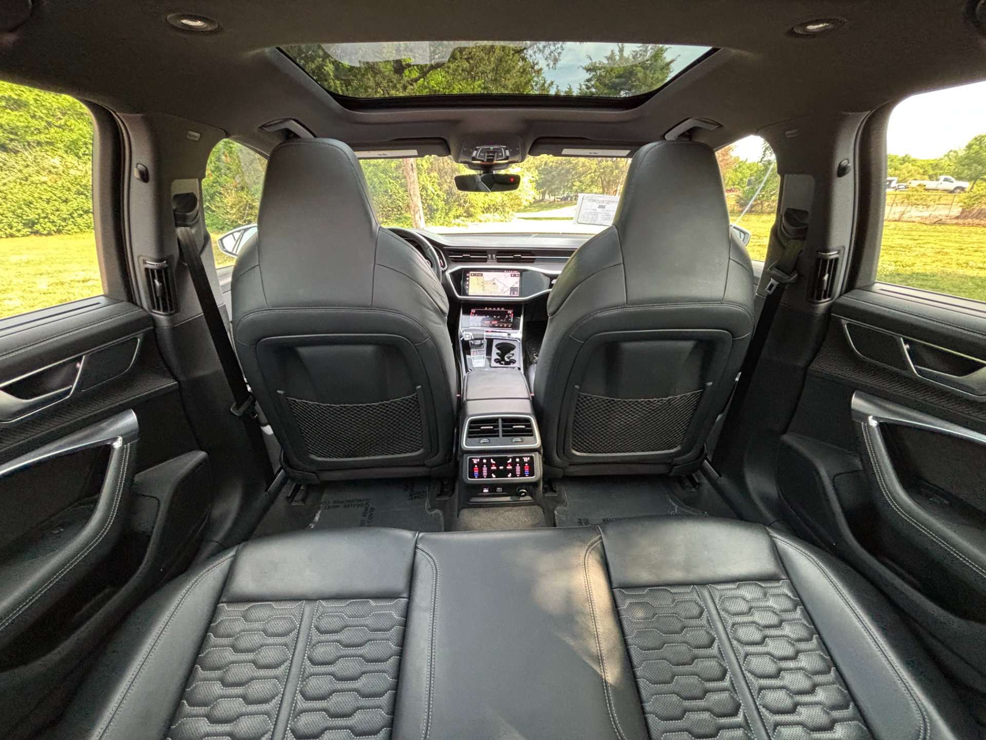 Used 2021 Audi RS 6 AWD/4WD image 31