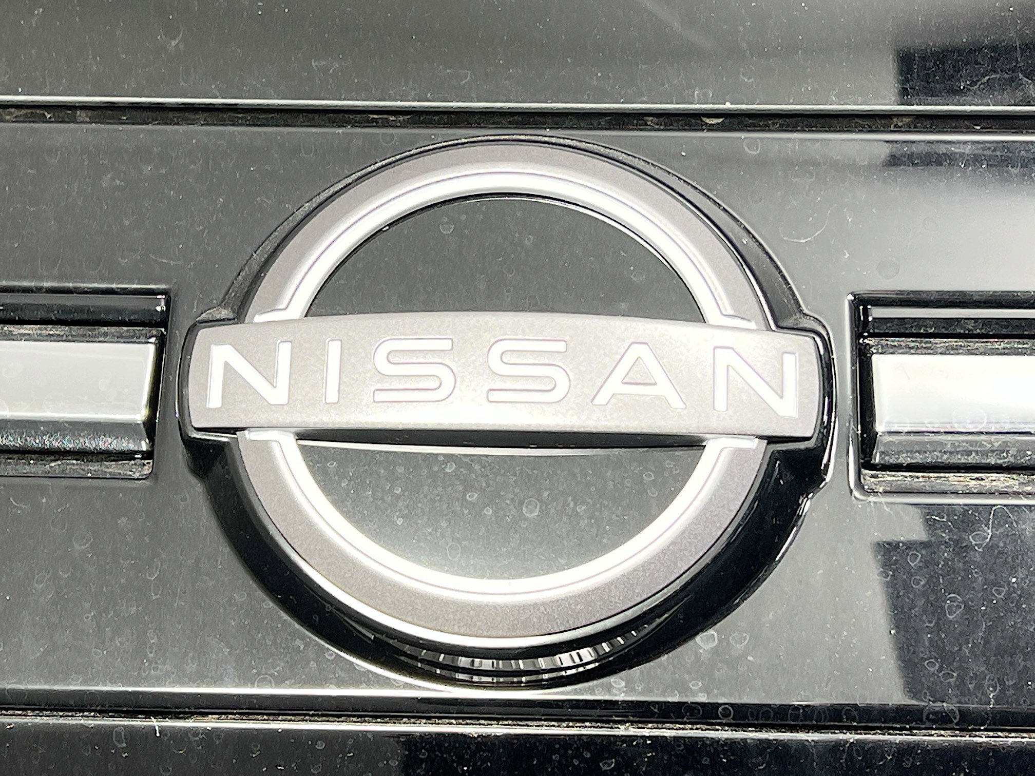 New 2026 Nissan Armada SL w/ Captain's Chari Seat Package image 36