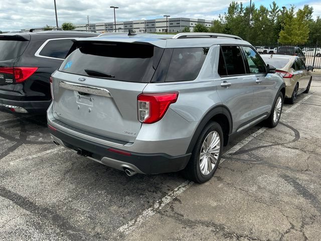 Used 2022 Ford Explorer Limited w/ Equipment Group 301A AWD/4WD image 6