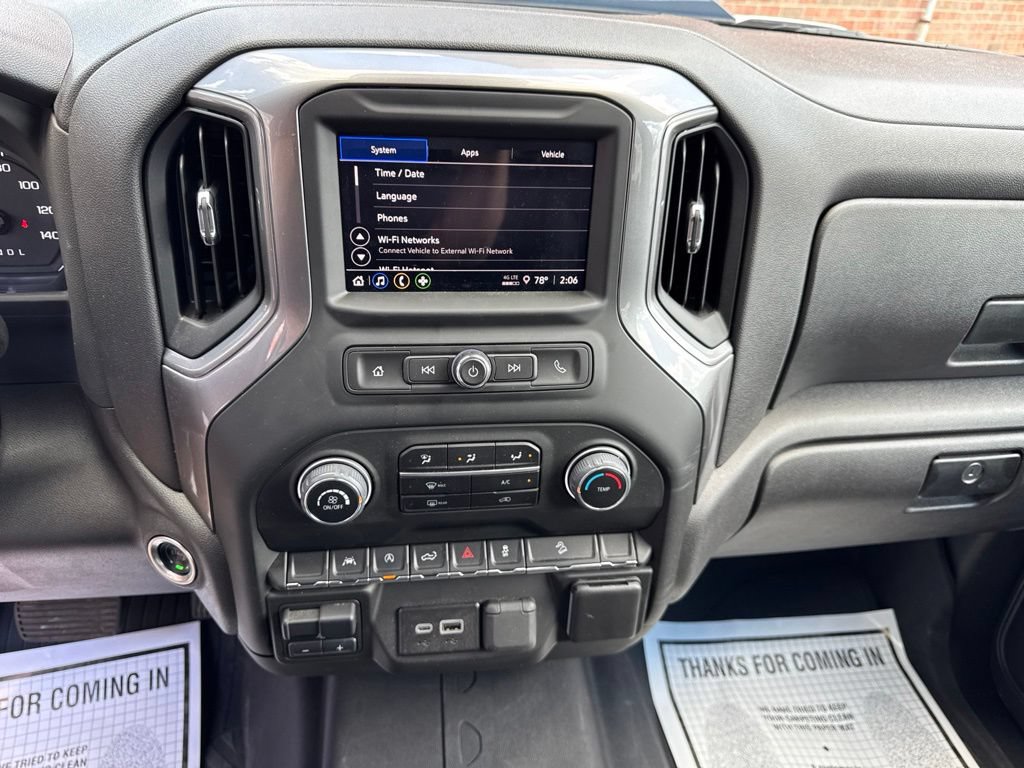 Used 2024 Chevrolet Silverado 1500 Custom Trail Boss AWD/4WD image 17