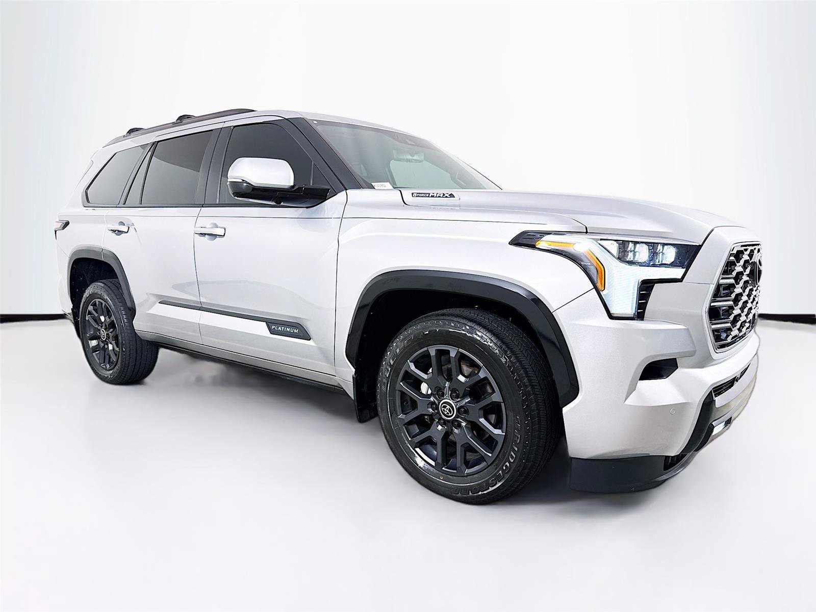 Used 2024 Toyota Sequoia Platinum AWD/4WD image 37