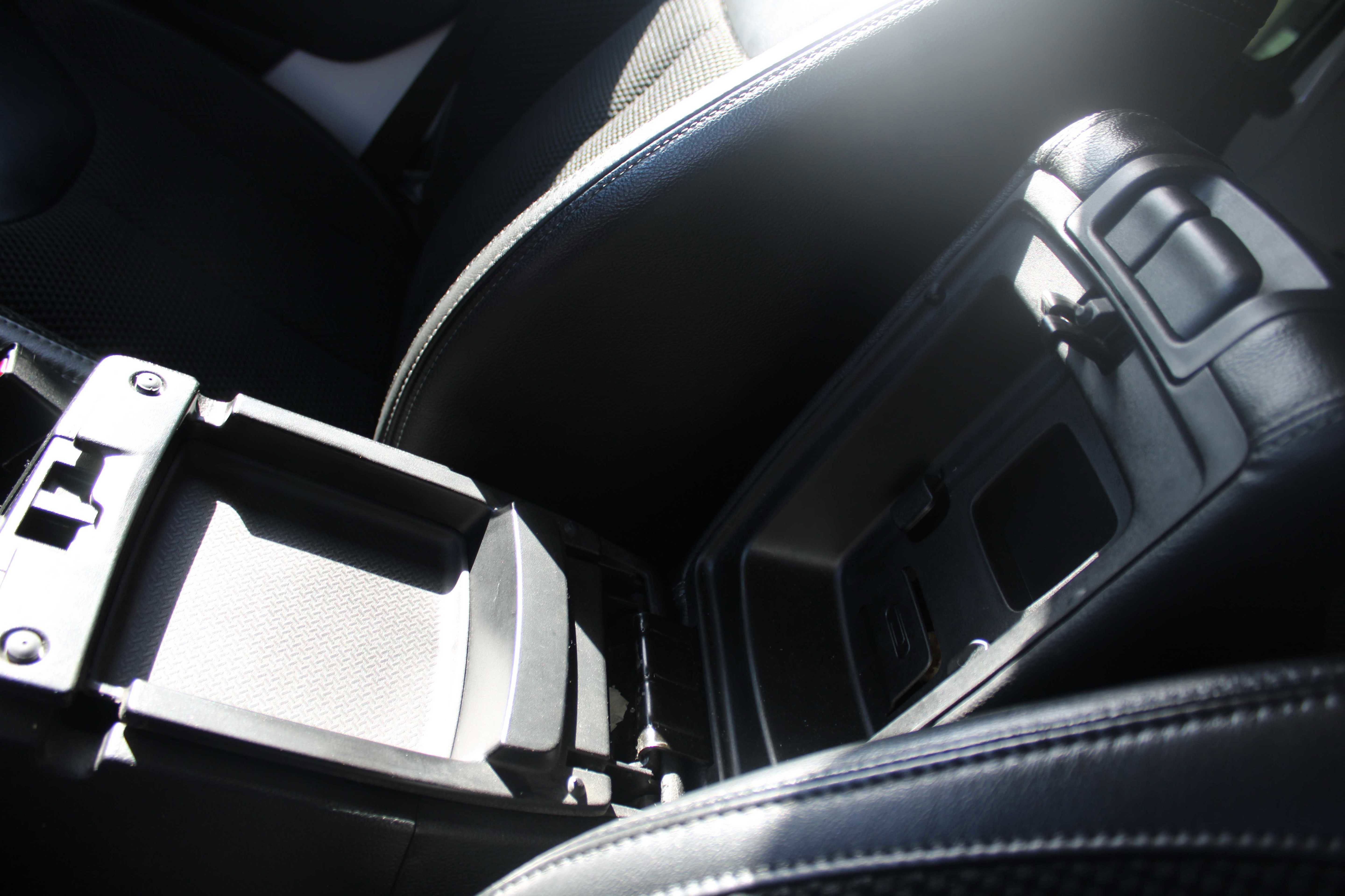 Used 2017 Jeep Wrangler Unlimited Sahara image 16