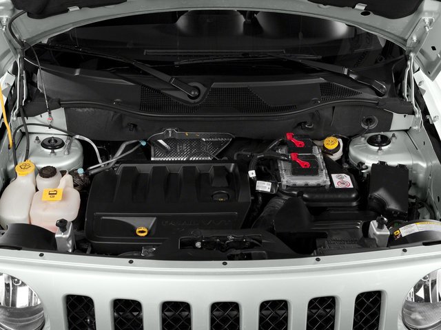Used 2016 Jeep Patriot High Altitude FWD image 16