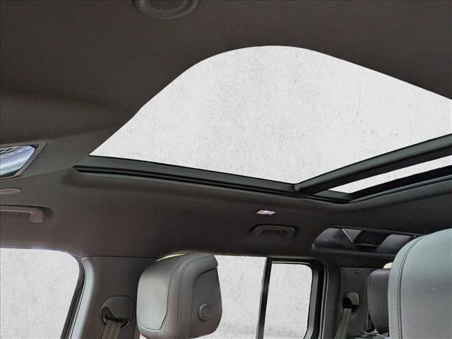 Used 2023 Land Rover Defender 110 X image 16