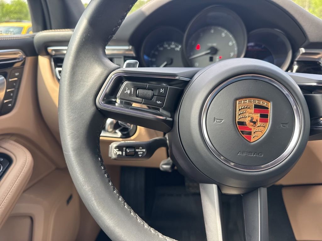 Used 2023 Porsche Macan S AWD/4WD image 16
