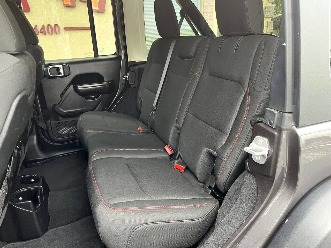 Used 2021 Jeep Wrangler Unlimited Rubicon image 14