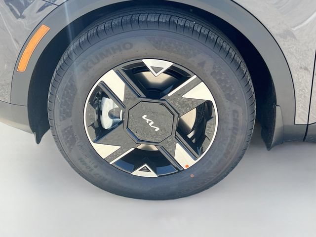 New 2026 Kia Sportage LX FWD image 30