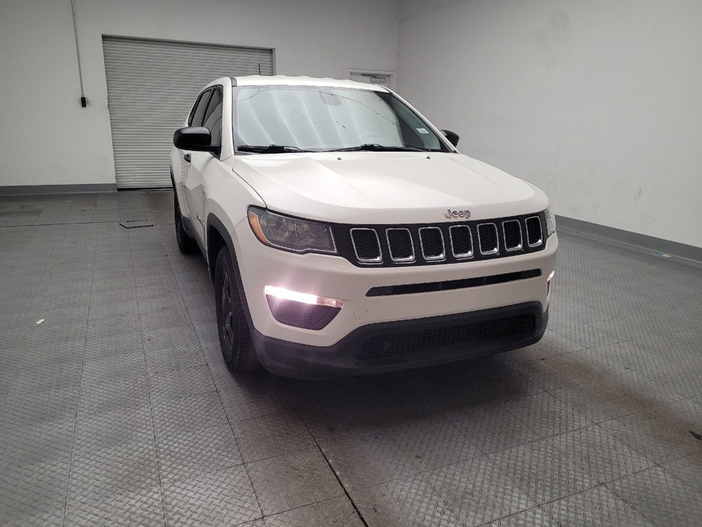 Used 2020 Jeep Compass Sport image 14