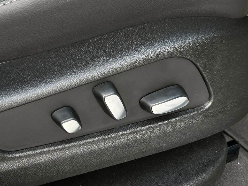 Certified 2025 Cadillac XT5 Premium Luxury image 23