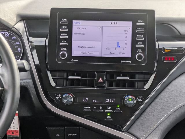 Used 2024 Toyota Camry SE image 15