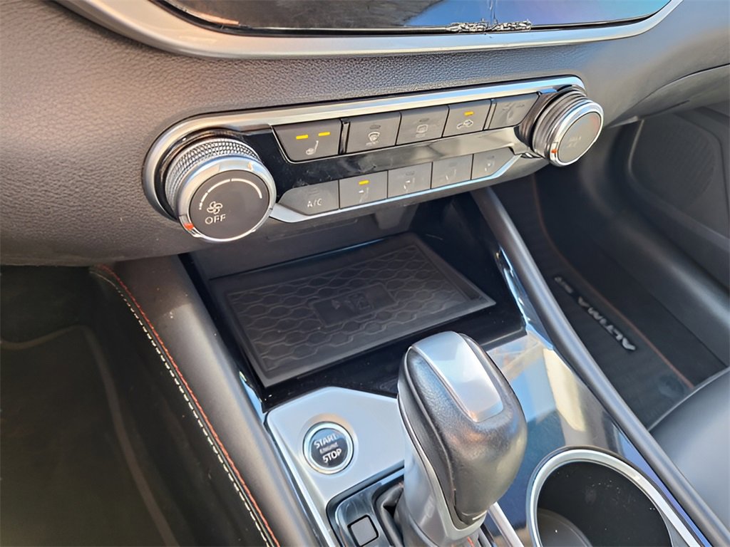 Used 2023 Nissan Altima 2.5 SR w/ SR Premium Package image 15