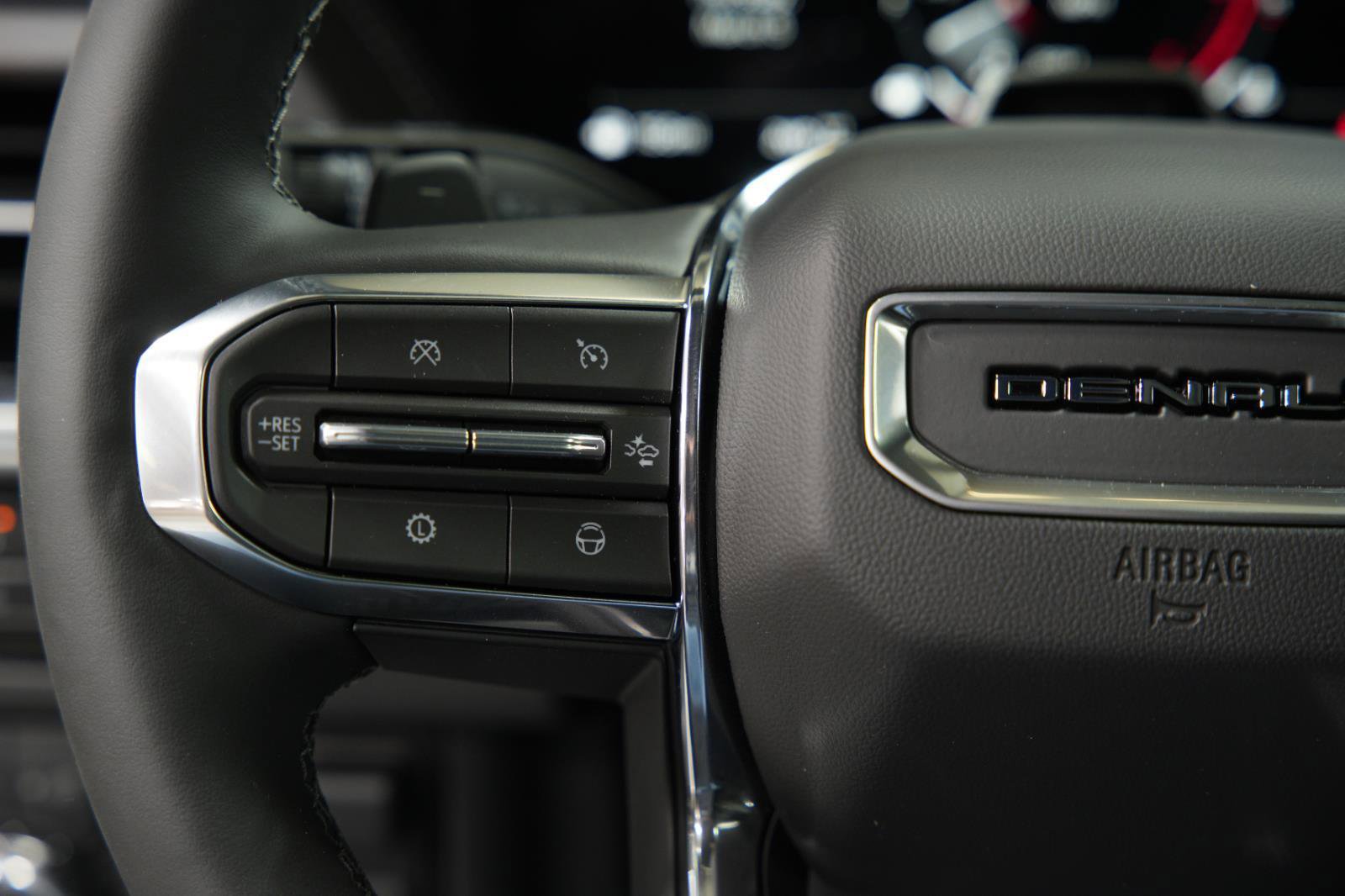 New 2026 GMC Yukon Denali w/ Denali Reserve Package image 43