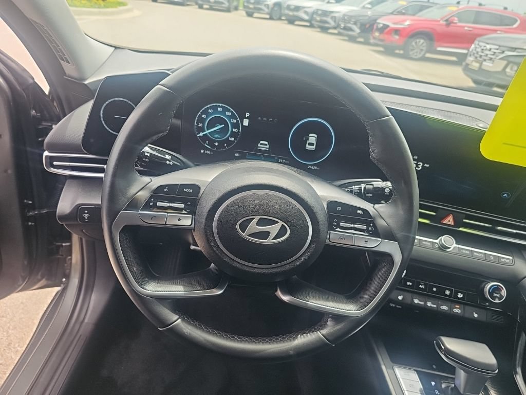 Certified 2024 Hyundai Elantra SEL w/ Convenience Package FWD image 16