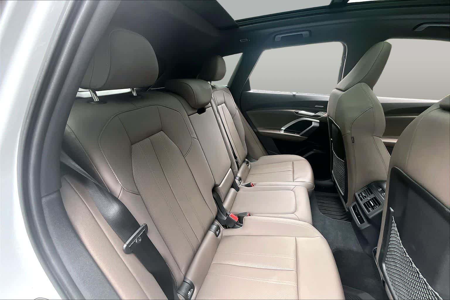 Used 2025 Audi Q5 Premium Plus w/ Premium Plus AWD/4WD image 36