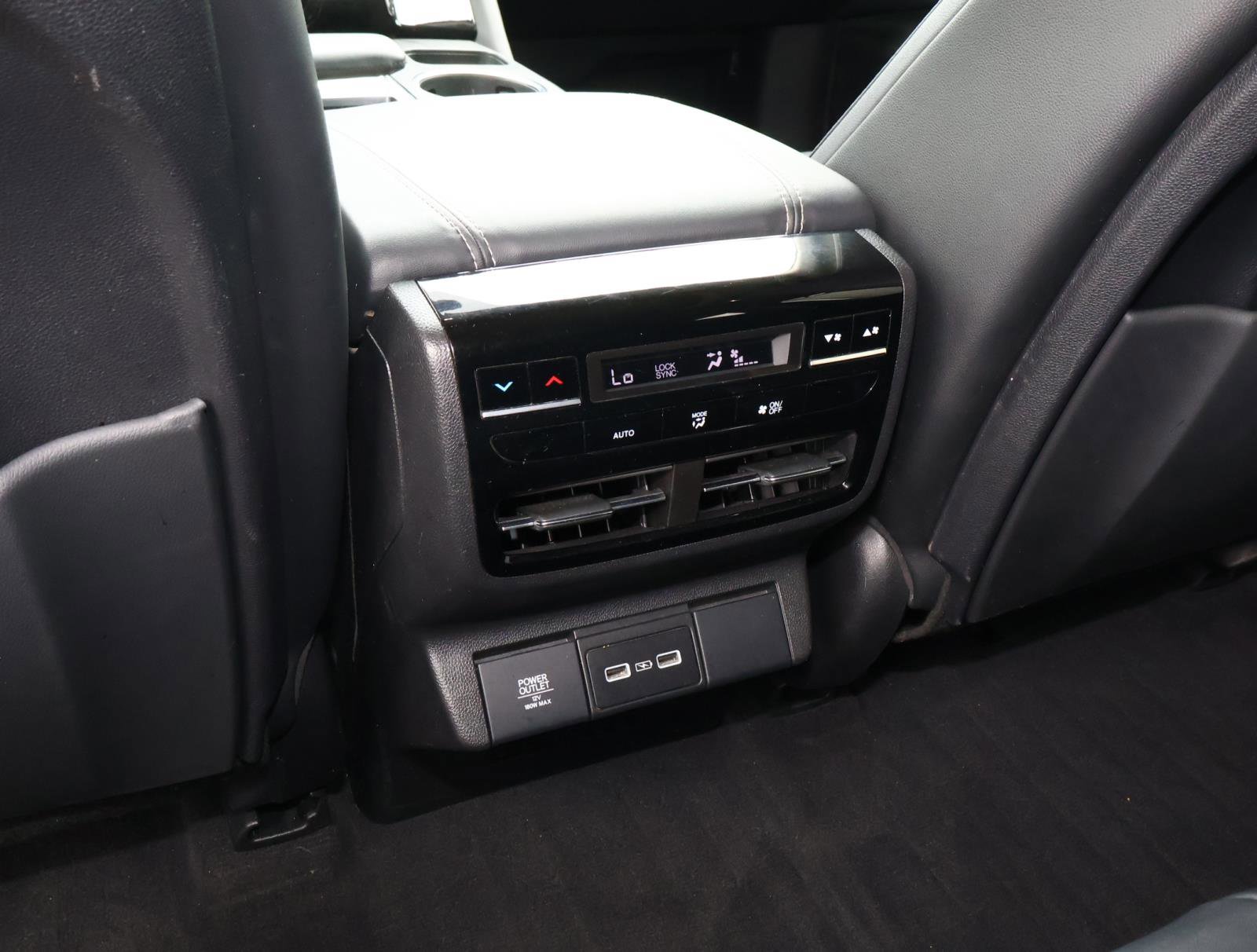 Used 2022 Acura MDX FWD w/ Technology Package image 12