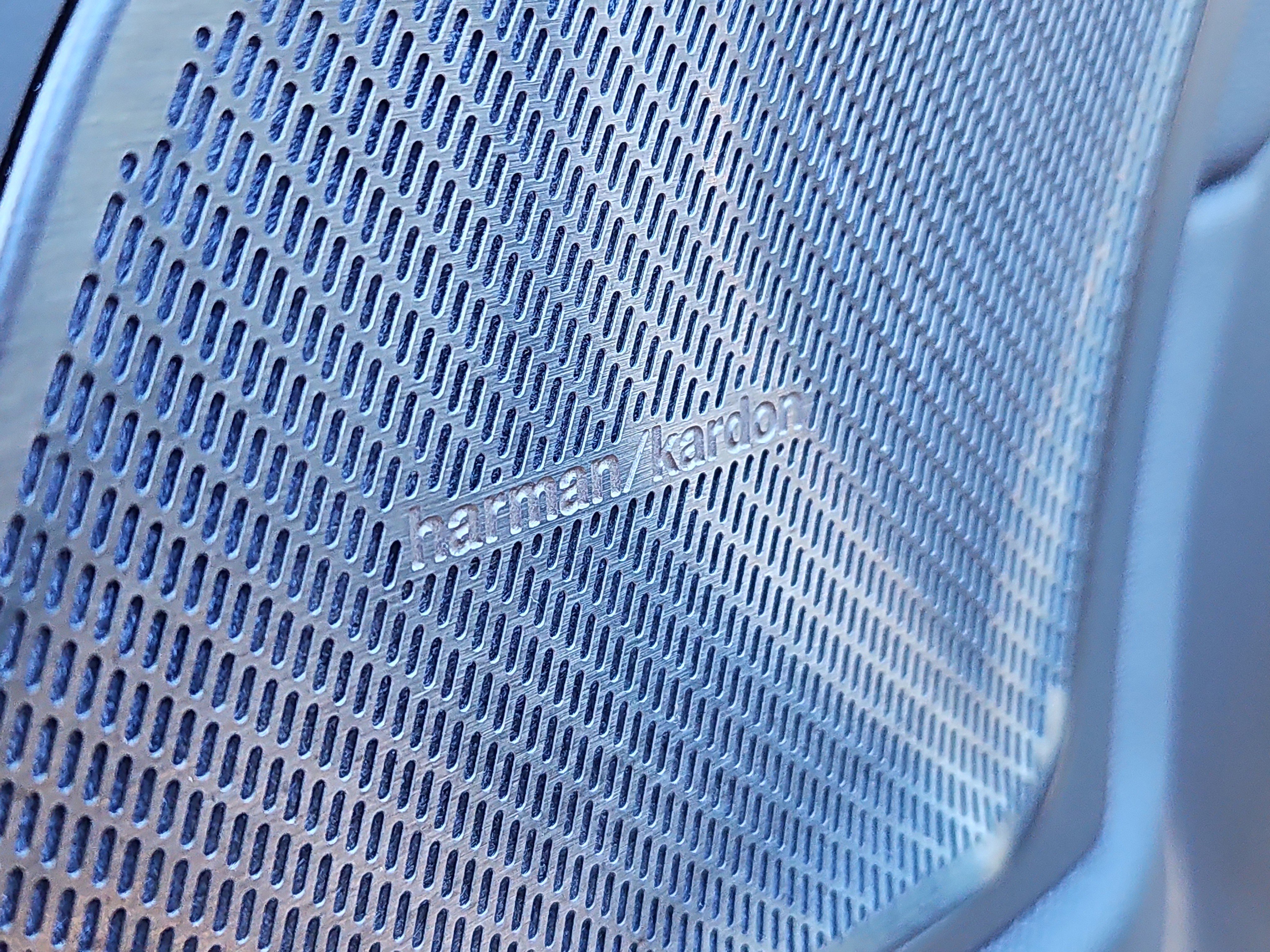 Used 2025 Volvo XC60 B5 Ultra w/ Protection Package Premier image 12