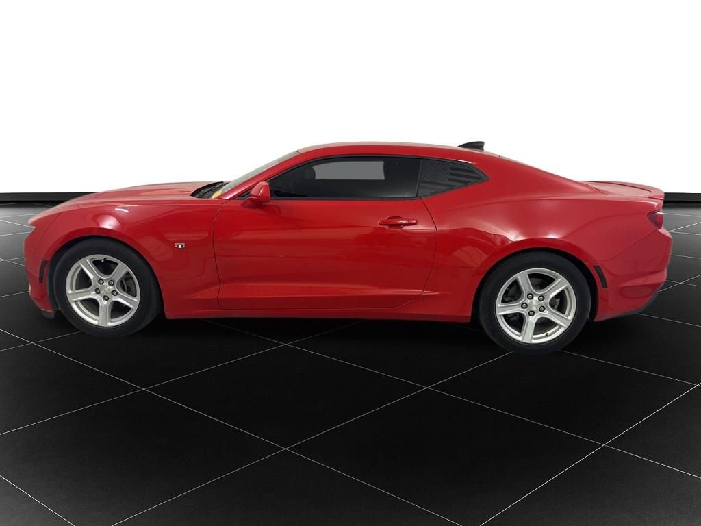 Used 2022 Chevrolet Camaro LT image 2