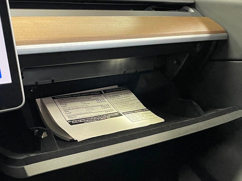 Used 2022 Tesla Model Y Long Range image 44