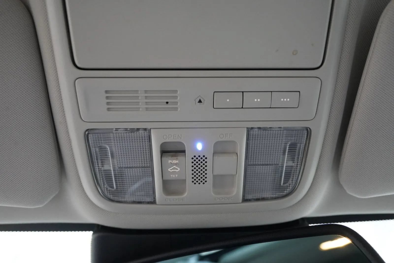 Used 2016 Honda CR-V Touring image 25
