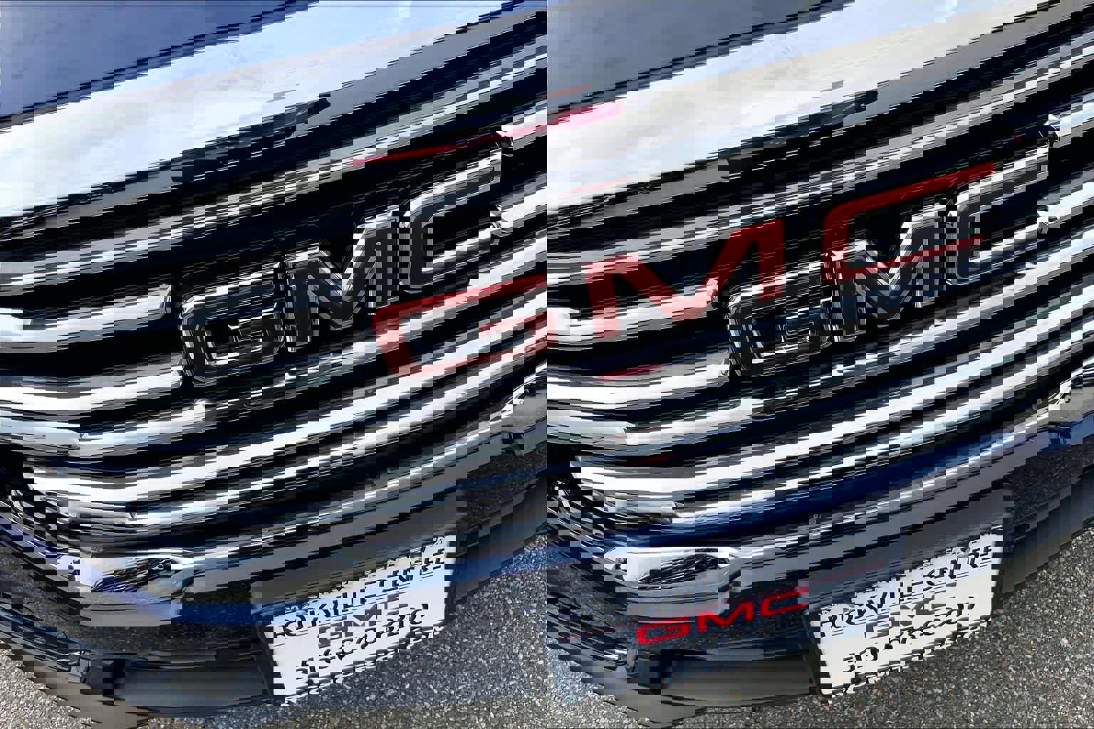 Used 2022 GMC Terrain SLT image 32