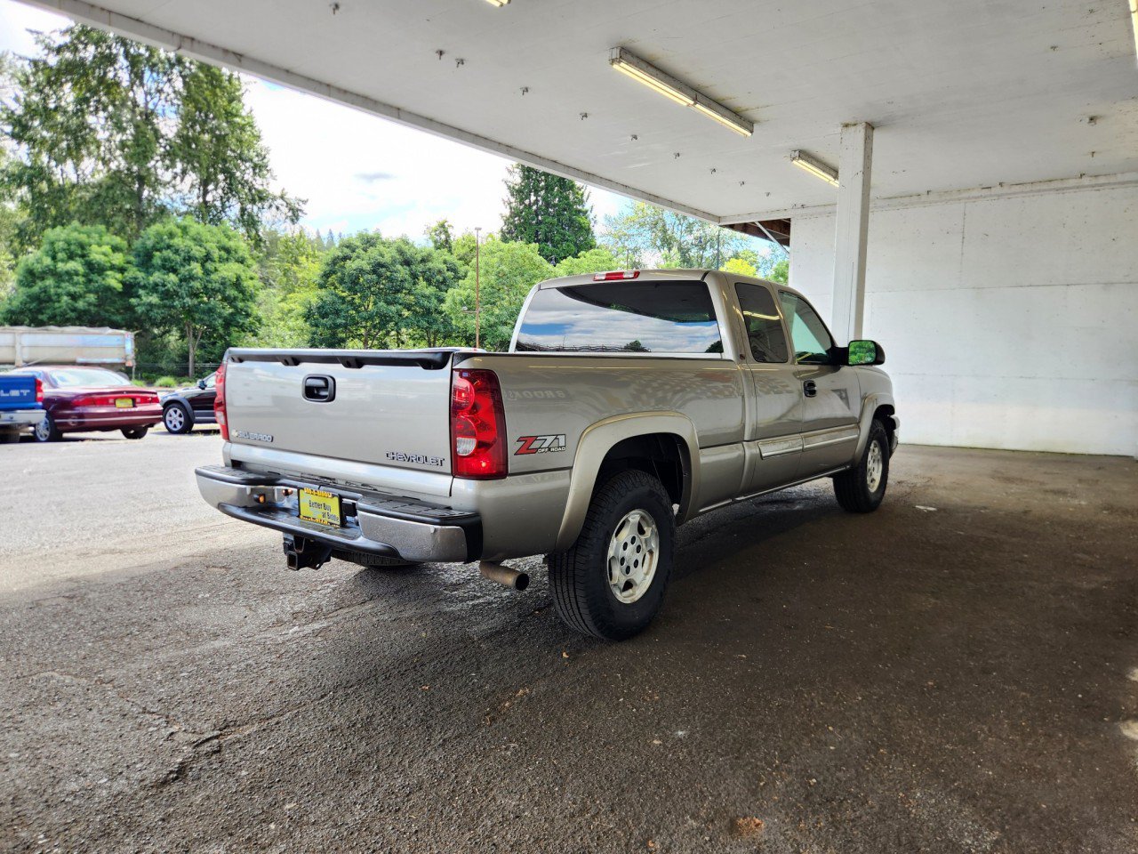 Used 2003 Chevrolet Silverado 1500 LT w/ Off-Road Package AWD/4WD image 3